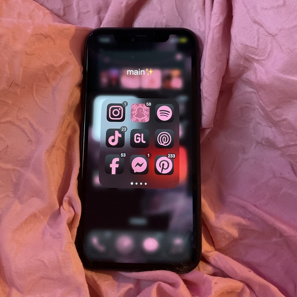 iphone 11 64GB Straight talk With Tiktok